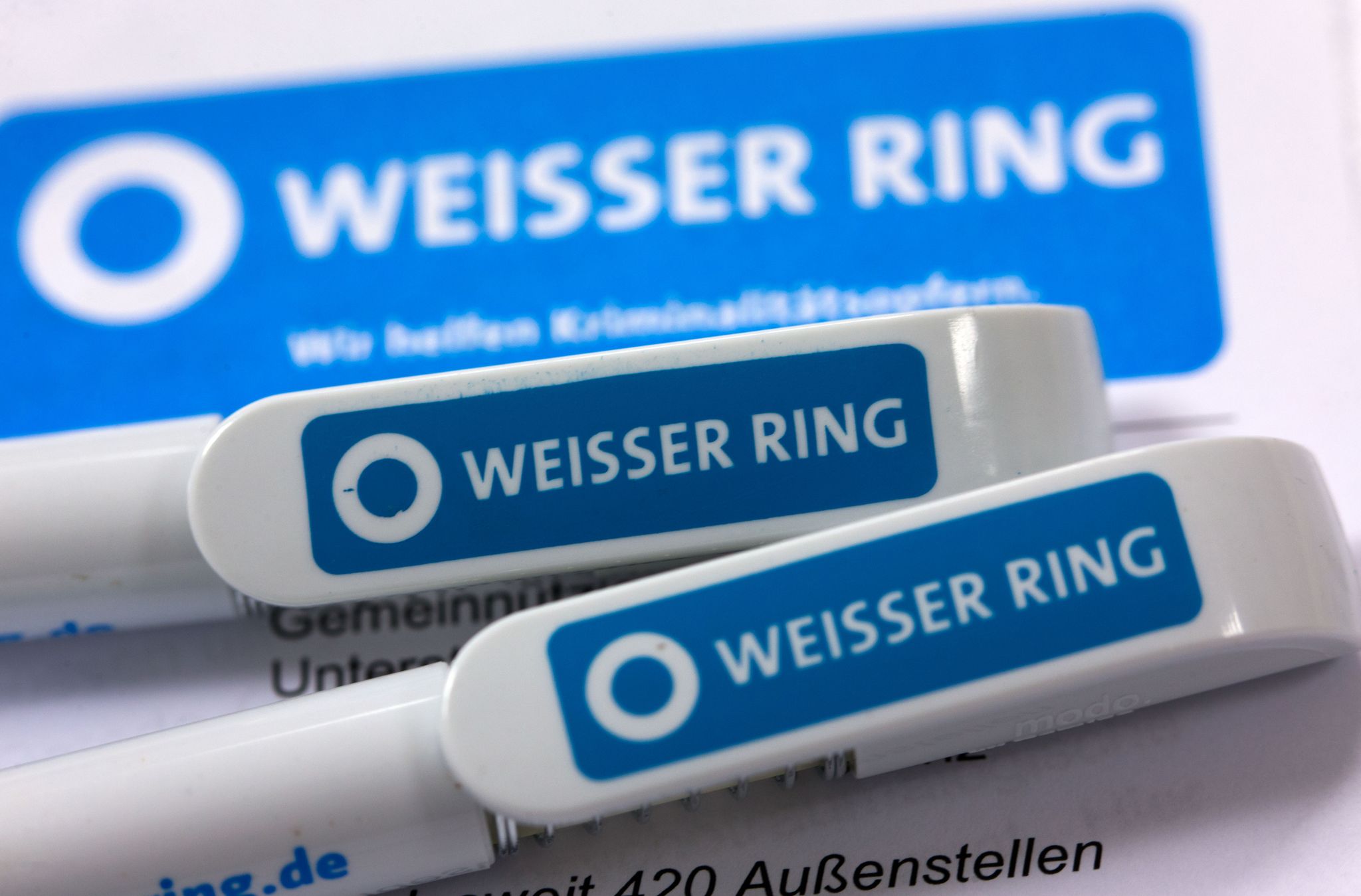 Rund 3.000 Ehrenamtliche sind für den Weißen Ring bundesweit im Einsatz. (Symbolbild)