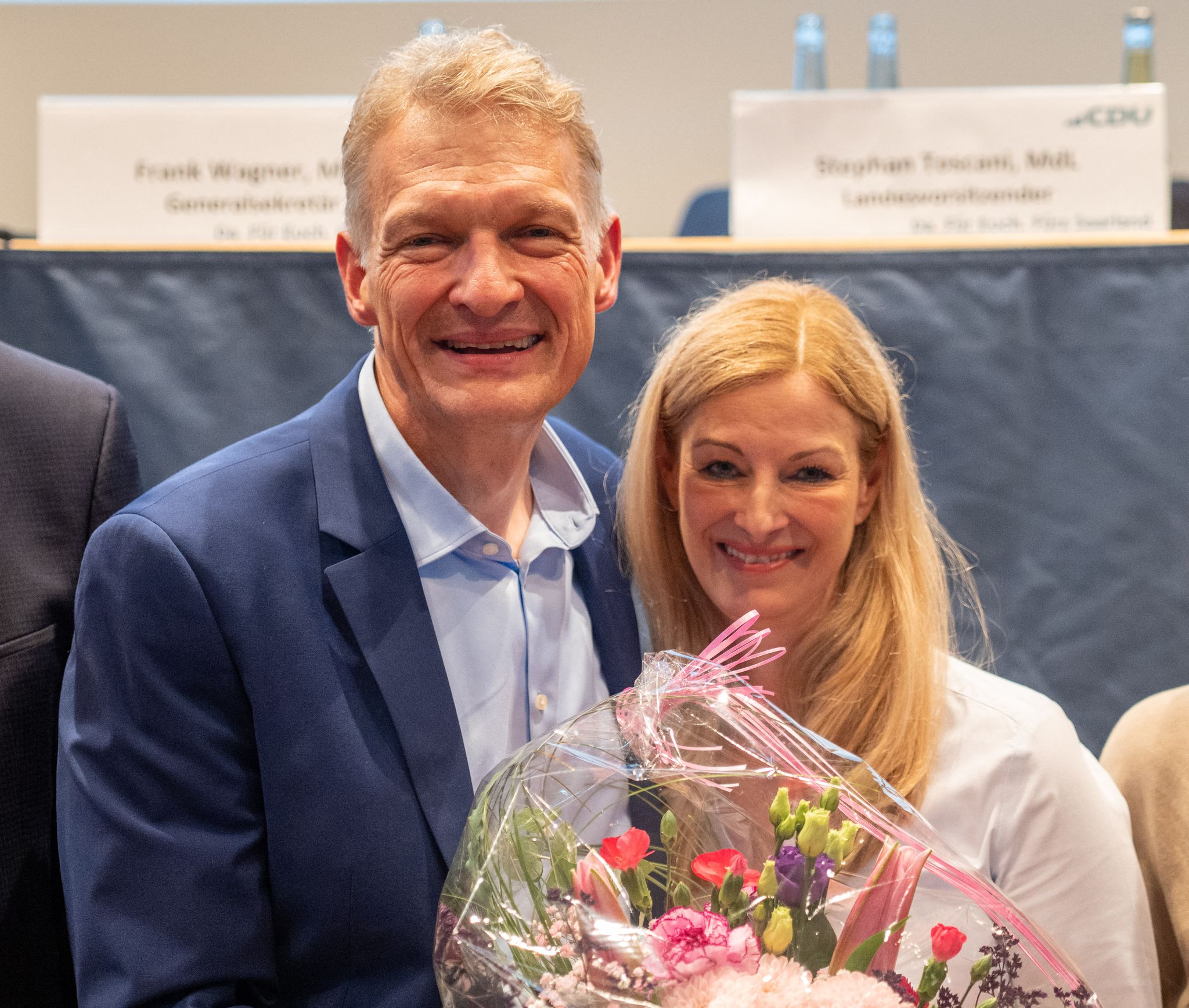 Toscani freut sich nach seiner Wahl zum Spitzenkandidaten