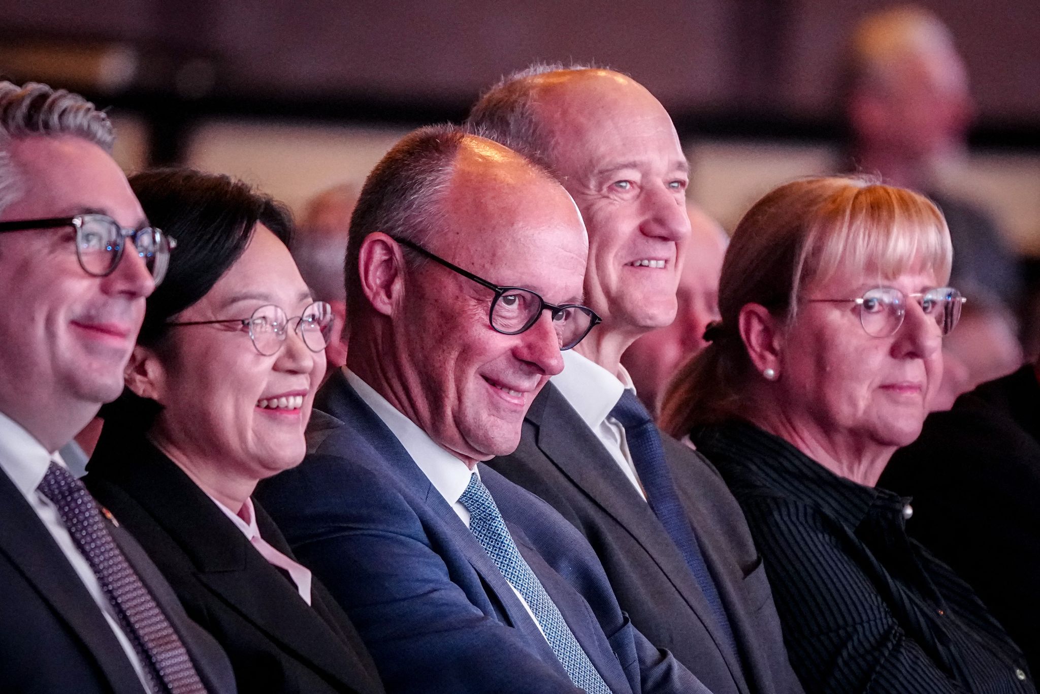 Bundeskanzler Friedrich Merz (CDU) nahm gegen Ende seiner fünftätigen Asien-Reise an der Asien-Pazifik-Konferenz der Deutschen Wirtschaft (APK) teil.
