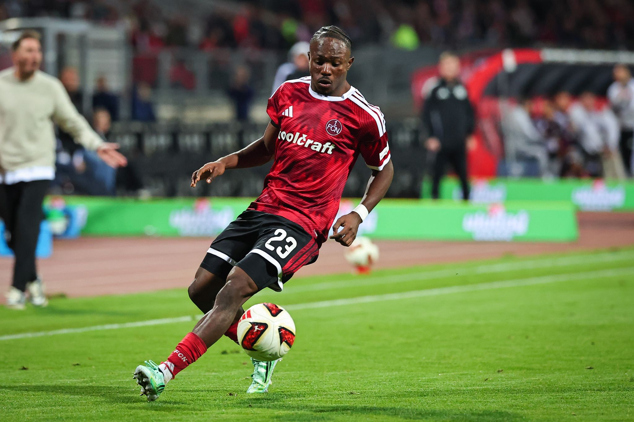 Mohamed Ali Zoma fehlt dem 1. FC Nürnberg monatelang. (Archivbild)